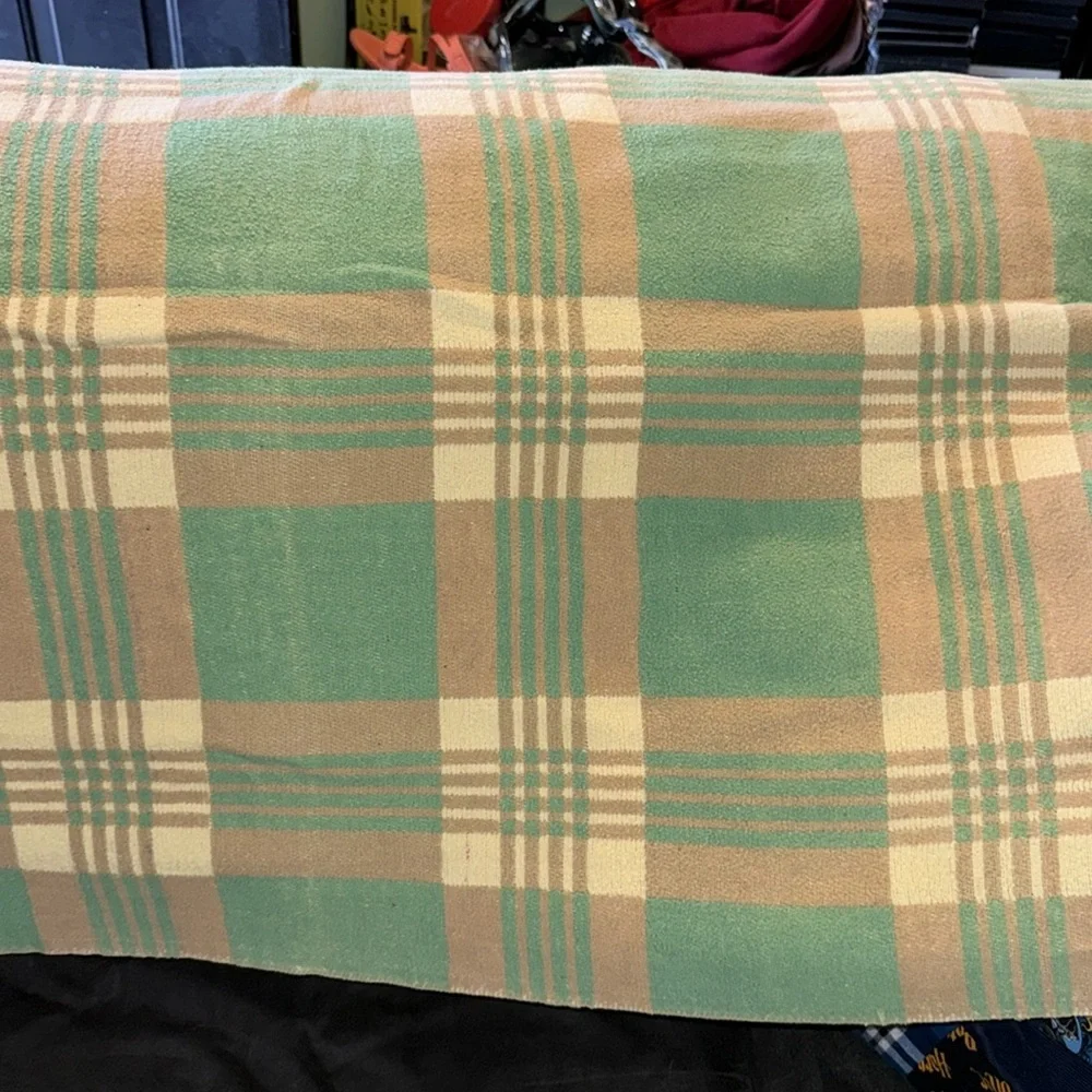 Beacon Vintage Green, Cream & Brown Plaid Camp Blanket Cozy Retro Size 70”x70”